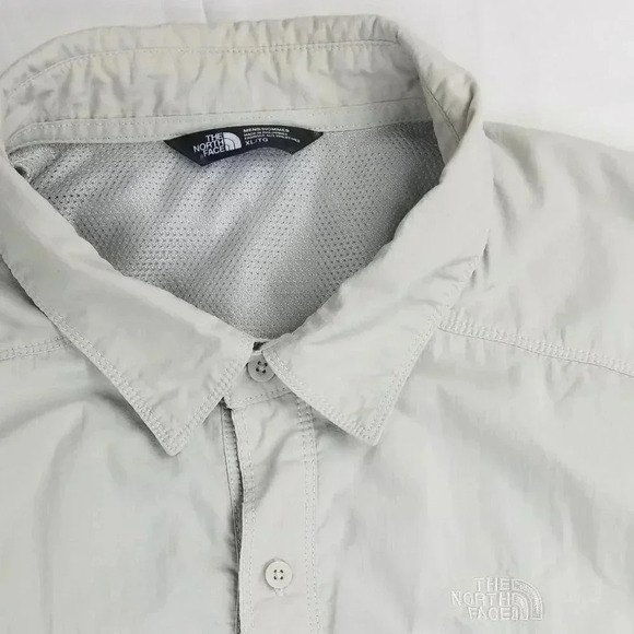 The North Face Men's Embroidered Logo XL Shirt - Picture 2 of 8
